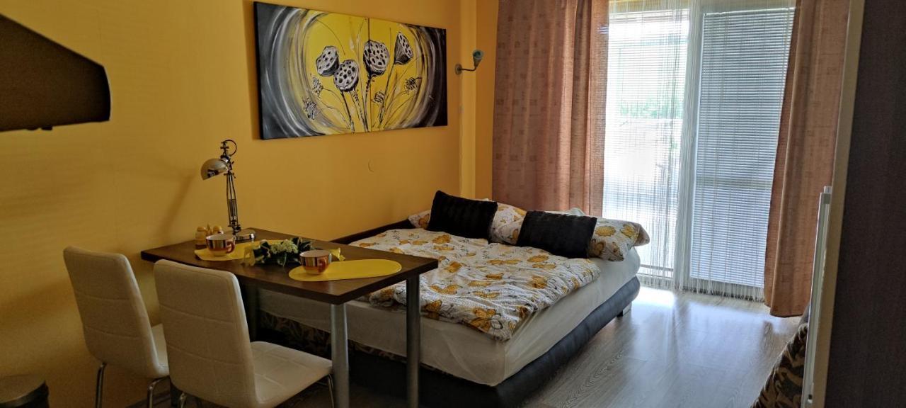 Slnecne Apartmany Podhajska Luaran gambar